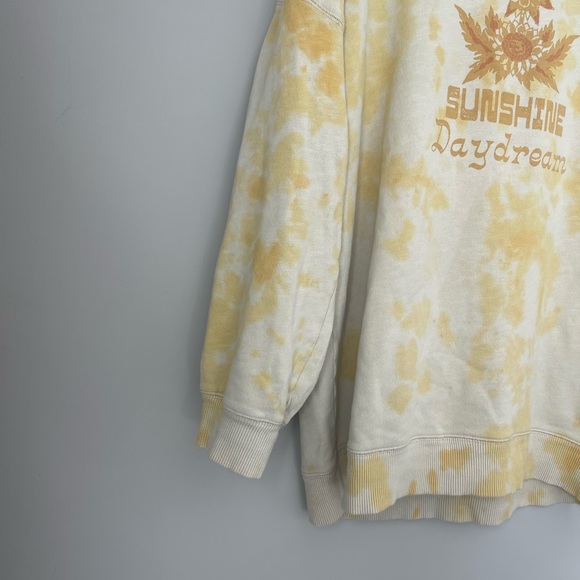 OVERSIZED ANTHROPOLOGIE CREWNECK!! - Picture 5 of 8